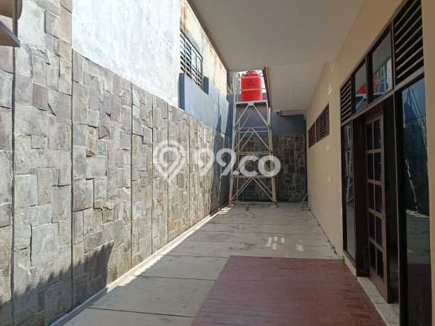 BEST LOCATION! Rumah di Semarang Utara, Dekat Stasiun, 4 KT, Luas 590m2m² Bangunan 500m2m² BEST LOCATION! Rumah di Semarang Utara, Dekat Stasiun, 4 KT, Luas 590m2m² Bangunan 500m2m²