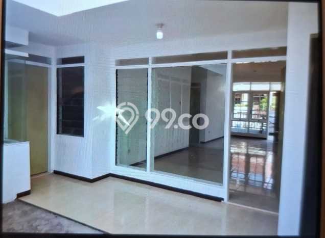 Rumah Modern Cantik 3 KT Bisa Langsung Pindah di Semarang Utara Rumah Modern Cantik 3 KT Bisa Langsung Pindah di Semarang Utara