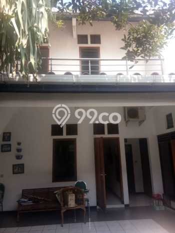 Rumah Mewah Siap Huni LT 555m2 di Banyumanik, Semarang Rumah Mewah Siap Huni LT 555m2 di Banyumanik, Semarang