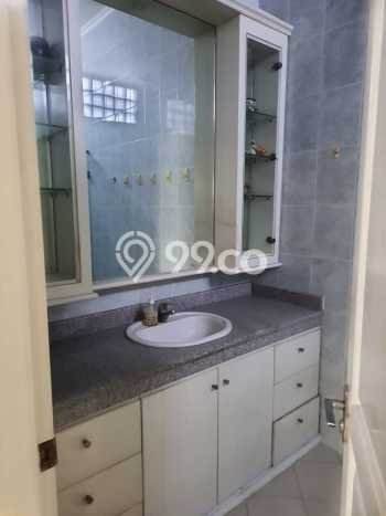Siap Huni Rumah Mewah 4 Kamar di Kenjeran Dekat ke Mana Pun Siap Huni Rumah Mewah 4 Kamar di Kenjeran Dekat ke Mana Pun