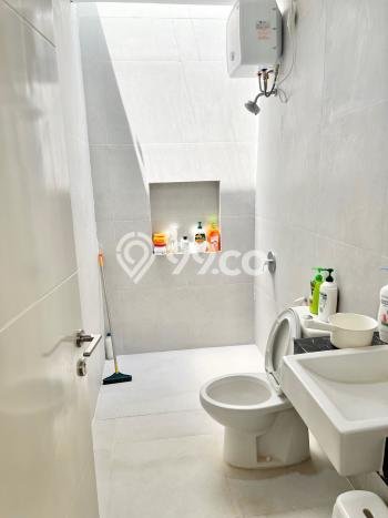 Rumah Modern 4 KT di Citraland Surabaya Rumah Modern 4 KT di Citraland Surabaya
