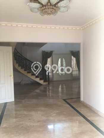Ready to Use! Premium House LT 369m2 Desain Elegan di Kertajaya Ready to Use! Premium House LT 369m2 Desain Elegan di Kertajaya