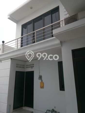 Rumah Modern 3 KT di Pakuwon City Surabaya Unfurnished Rumah Modern 3 KT di Pakuwon City Surabaya Unfurnished