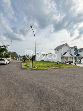 Lahan Dijual Lokasi Strategis di Semarang dengan Luas 179m2 Lahan Dijual Lokasi Strategis di Semarang dengan Luas 179m2