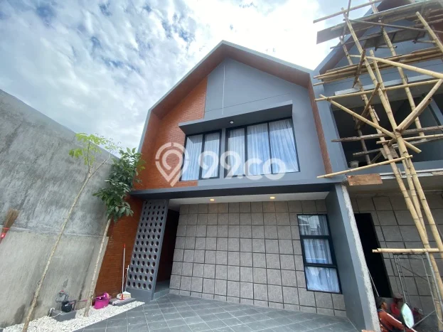 Rumah Strategis Modern Lb 86m2 di Semarang Barat, Semarang Rumah Strategis Modern Lb 86m2 di Semarang Barat, Semarang