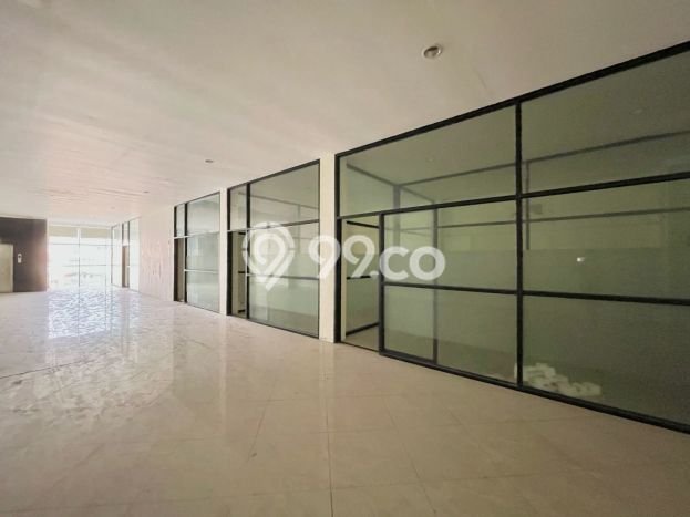 Ruko Area Premium Kawasan Cilandak, Luas 578m², Jalan Strategis Ruko Area Premium Kawasan Cilandak, Luas 578m², Jalan Strategis