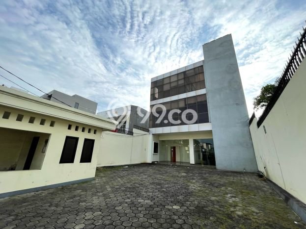 Ruko Area Premium Kawasan Cilandak, Luas 578m², Jalan Strategis Ruko Area Premium Kawasan Cilandak, Luas 578m², Jalan Strategis