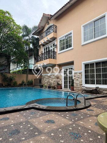 Dijual Rumah Mewah Elegan Dengan View Eksklusif di Lippo Karawaci, Tangerang Dijual Rumah Mewah Elegan Dengan View Eksklusif di Lippo Karawaci, Tangerang