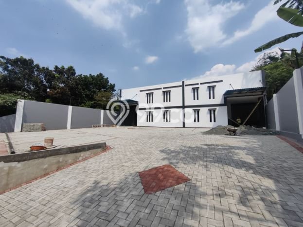 Gudang di BSD, Luas 750m², Pusat Bisnis, Siap Usaha Gudang di BSD, Luas 750m², Pusat Bisnis, Siap Usaha