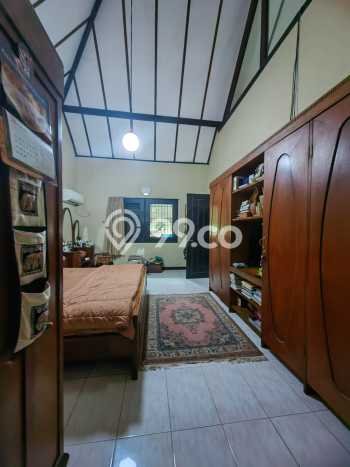 Dijual Rumah Luas Elegan Dengan View Eksklusif di Cinere, Jakarta Selatan Dijual Rumah Luas Elegan Dengan View Eksklusif di Cinere, Jakarta Selatan