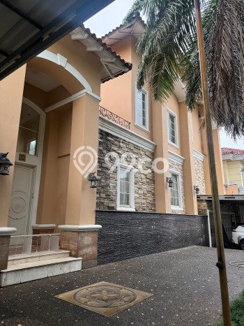 Dijual Rumah Mewah Elegan Dengan View Eksklusif di Lippo Karawaci, Tangerang Dijual Rumah Mewah Elegan Dengan View Eksklusif di Lippo Karawaci, Tangerang