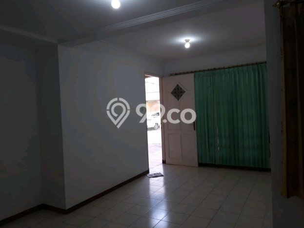 Lokasi terbaik! Rumah siap pakai dikontrakkan di Sambikerep LB 123m2 Lokasi terbaik! Rumah siap pakai dikontrakkan di Sambikerep LB 123m2