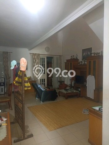 Rumah Mewah LB 180m2 Siap Pakai Desain Elegan di Citraland, Surabaya Rumah Mewah LB 180m2 Siap Pakai Desain Elegan di Citraland, Surabaya