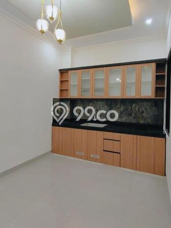 Siap Huni Rumah Mewah 6 Kamar di Tangerang Dekat ke Mana Pun Siap Huni Rumah Mewah 6 Kamar di Tangerang Dekat ke Mana Pun