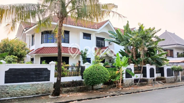 Rumah Elit Modern Siap Huni di Cinere Jakarta Selatan Rumah Elit Modern Siap Huni di Cinere Jakarta Selatan