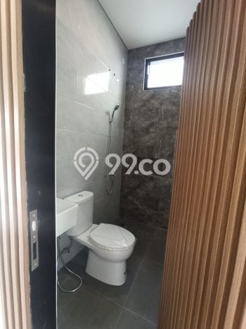 Jual Rumah Mewah Elegan Dengan View Eksklusif di Rawamangun, Jakarta Timur Jual Rumah Mewah Elegan Dengan View Eksklusif di Rawamangun, Jakarta Timur