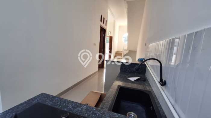 For Sale Hunian Rumah Terawat 3 Kamar di Jati Mekar, Bekasi For Sale Hunian Rumah Terawat 3 Kamar di Jati Mekar, Bekasi
