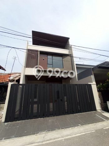 Jual Rumah Mewah Elegan Dengan View Eksklusif di Rawamangun, Jakarta Timur Jual Rumah Mewah Elegan Dengan View Eksklusif di Rawamangun, Jakarta Timur