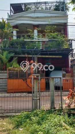 Dijual Hunian Rumah Terawat 6 KT di Cibubur, Jakarta Timur Dijual Hunian Rumah Terawat 6 KT di Cibubur, Jakarta Timur