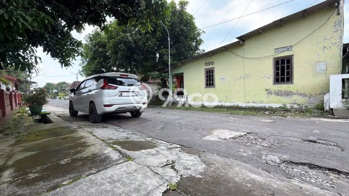 Untuk Dijual Tanah 916m2 di Maguwoharjo, Yogyakarta Untuk Dijual Tanah 916m2 di Maguwoharjo, Yogyakarta