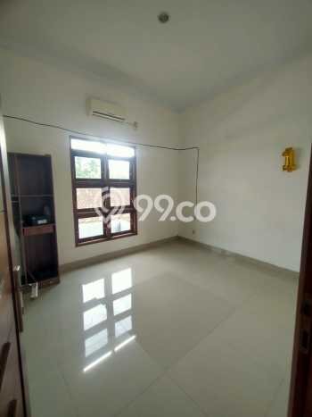 HOT PROPERTY! Rumah Premium di , Luas 157m2m² LB 200m2m² HOT PROPERTY! Rumah Premium di , Luas 157m2m² LB 200m2m²
