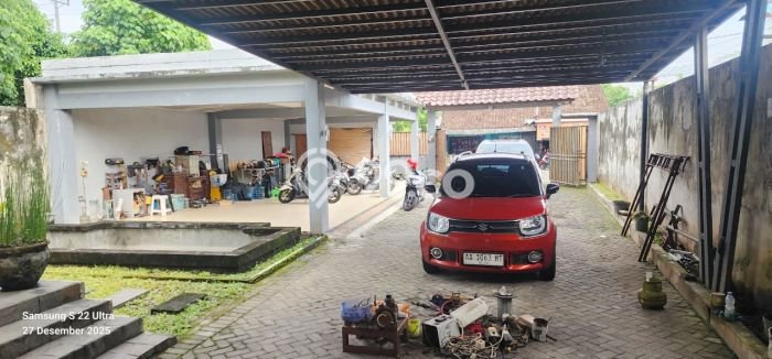 Rumah Elit Modern Tanpa Renovasi di Kaliurang Sleman Rumah Elit Modern Tanpa Renovasi di Kaliurang Sleman