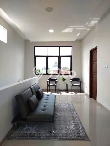 Rumah Modern 4 KT LT 130m2 di Condong Catur Rumah Modern 4 KT LT 130m2 di Condong Catur