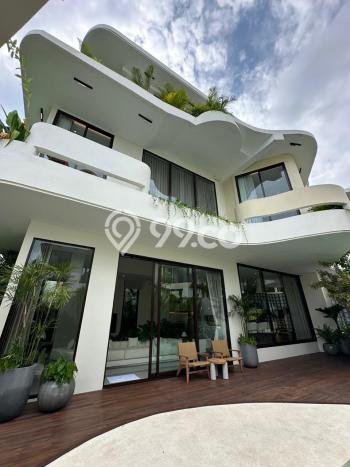 Vila Strategis Kawasan Kuta, Dimensi 352m2m², Lingkungan Asri dan nyaman Vila Strategis Kawasan Kuta, Dimensi 352m2m², Lingkungan Asri dan nyaman
