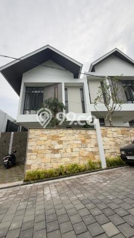 Vila Premium Kawasan , Area 189m2m², Lingkungan Asri dan aman Vila Premium Kawasan , Area 189m2m², Lingkungan Asri dan aman