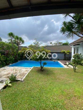 Vila Kawasan , Area 575m2m², Lokasi Strategis Vila Kawasan , Area 575m2m², Lokasi Strategis