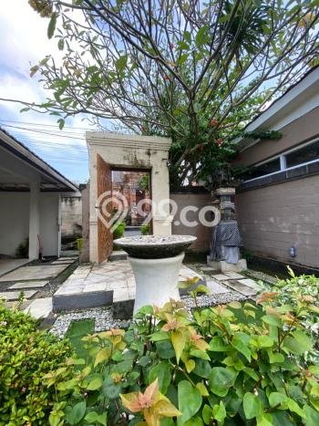 Vila Kawasan , Area 575m2m², Lokasi Strategis Vila Kawasan , Area 575m2m², Lokasi Strategis