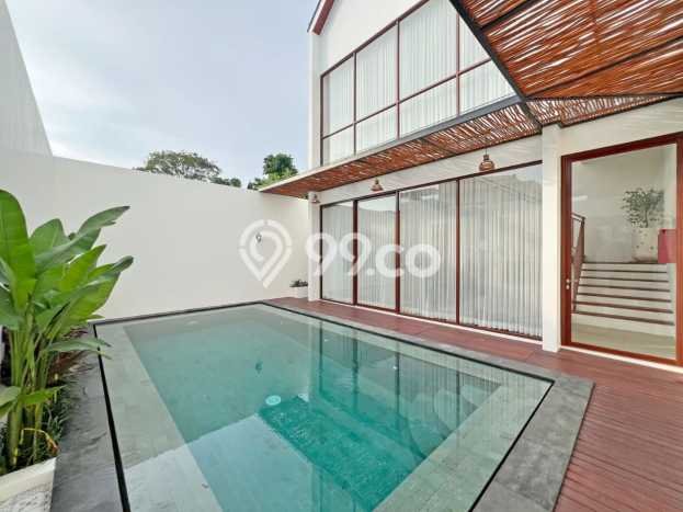 Vila di , Area 204m2m², Lokasi Strategis Vila di , Area 204m2m², Lokasi Strategis