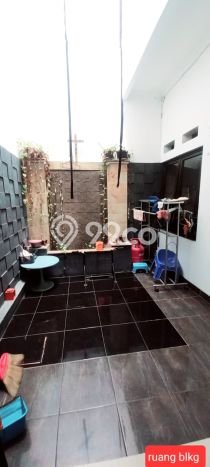 Rumah Modern 4 KT LT 144m2 di harapan indah Rumah Modern 4 KT LT 144m2 di harapan indah