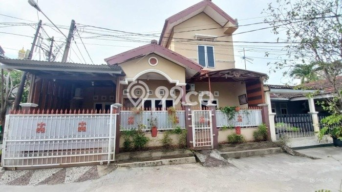 Rumah Luas Asri 4 KT Siap Pakai di Harapan Indah Bekasi Rumah Luas Asri 4 KT Siap Pakai di Harapan Indah Bekasi