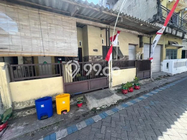 Hunian Strategis 2 KT LB 72m2 Kondisi Bagus di Sidoarjo Hunian Strategis 2 KT LB 72m2 Kondisi Bagus di Sidoarjo