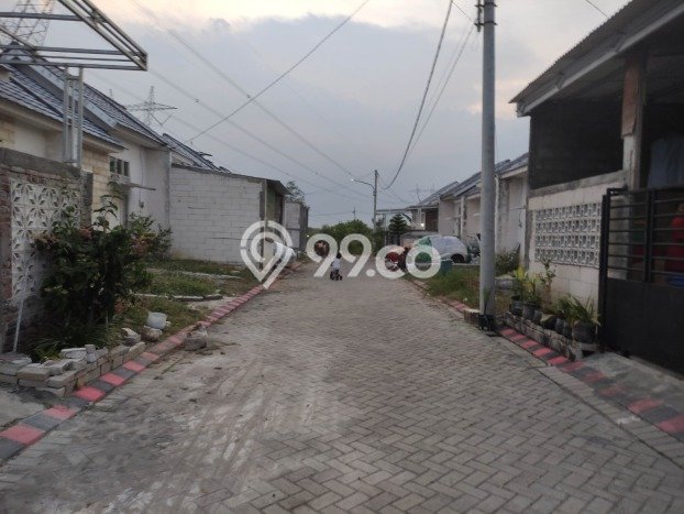 Jual Rumah Murah Meriah Kedamean Punya 2 Kamar & LT 66m2 Jual Rumah Murah Meriah Kedamean Punya 2 Kamar & LT 66m2