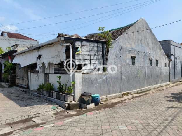 Rumah Luas Asri 2 KT Siap Pakai di Medokan Ayu Surabaya Rumah Luas Asri 2 KT Siap Pakai di Medokan Ayu Surabaya
