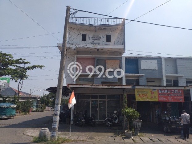 Lokasi Strategis! Dijual Ruko Bisnis di Manyar, Gresik Kondisi Baik Lokasi Strategis! Dijual Ruko Bisnis di Manyar, Gresik Kondisi Baik