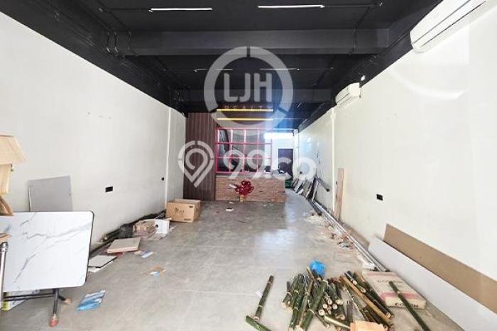 Ruko untuk Disewa di Pusat Batam Luas Bangunan 240m2 Ruko untuk Disewa di Pusat Batam Luas Bangunan 240m2