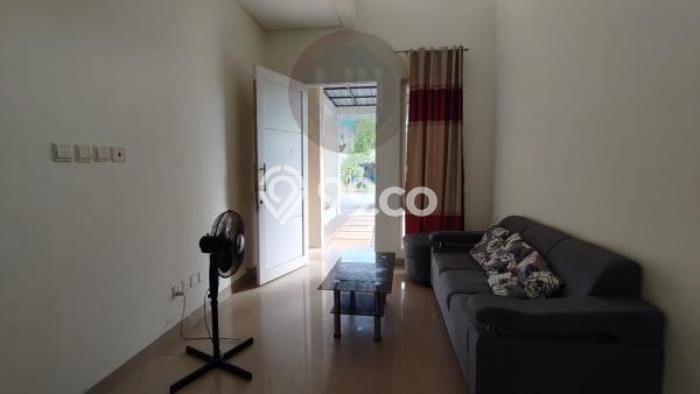 Rumah di Batam Centre, Dekat Pusat Kota, 2 KT, LT 96m² LB 80m² Rumah di Batam Centre, Dekat Pusat Kota, 2 KT, LT 96m² LB 80m²