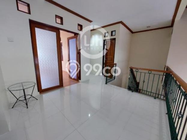 Disewakan Rumah Konsep Modern di Batam Kota Batam dengan 5 KT Disewakan Rumah Konsep Modern di Batam Kota Batam dengan 5 KT