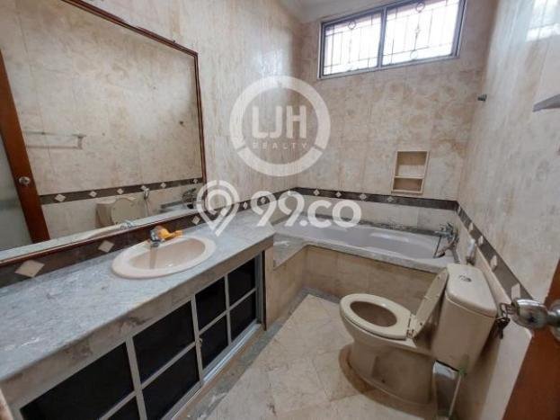 Disewakan Rumah Konsep Modern di Batam Kota Batam dengan 5 KT Disewakan Rumah Konsep Modern di Batam Kota Batam dengan 5 KT