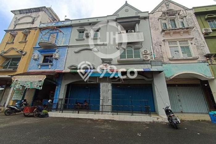 Unit Ruko Dijual di Batam LT 170m2 & LB 510m2 Unit Ruko Dijual di Batam LT 170m2 & LB 510m2