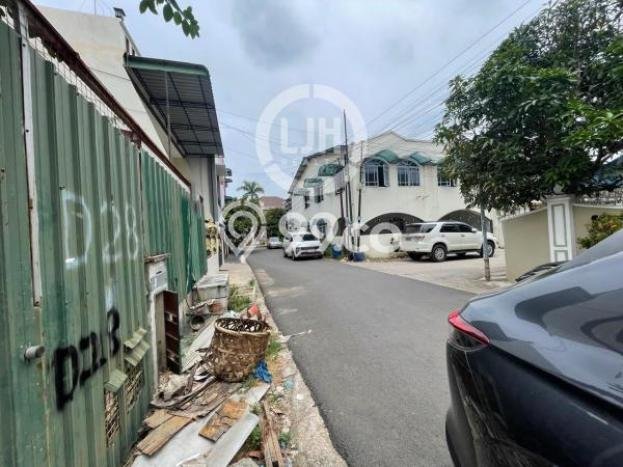Lokasi terbaik! Rumah siap pakai dikontrakkan di Lubuk Baja LB 180m2 Lokasi terbaik! Rumah siap pakai dikontrakkan di Lubuk Baja LB 180m2
