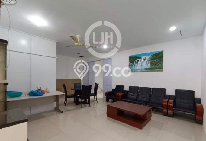 Disewakan! Rumah 4 Kamar Tidur &
1 Kamar Mandi di Batam Centre, Batam Disewakan! Rumah 4 Kamar Tidur &
1 Kamar Mandi di Batam Centre, Batam