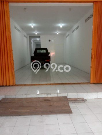 FOR SALE! Ruko di Depok Sleman, LT 150m2, LB 325m2 FOR SALE! Ruko di Depok Sleman, LT 150m2, LB 325m2