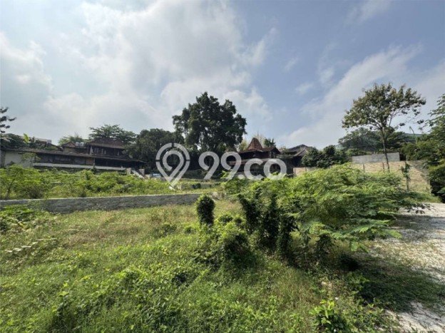 Tanah Komersial Kawasan Sleman, Luas 6418m2m², Lokasi Strategis Tanah Komersial Kawasan Sleman, Luas 6418m2m², Lokasi Strategis