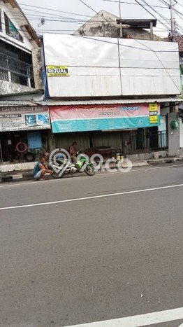 LOKASI PREMIUM! Komersial di , Luas 32m2m², Jalan Utama, Kawasan Bisnis LOKASI PREMIUM! Komersial di , Luas 32m2m², Jalan Utama, Kawasan Bisnis