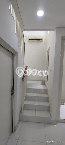 UNIT LANGKA! Rumah kawasan Pakuwon City, 1 KM, View Kota, Luas 60m2m² Bangunan 72m2m² UNIT LANGKA! Rumah kawasan Pakuwon City, 1 KM, View Kota, Luas 60m2m² Bangunan 72m2m²