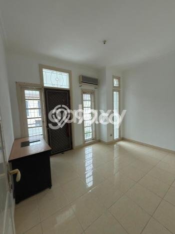 Rumah di Kenjeran, Lingkungan Strategis, 3 KM Rumah di Kenjeran, Lingkungan Strategis, 3 KM